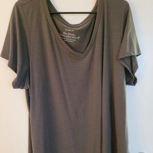 TORRID army green v neck t shirt size 4